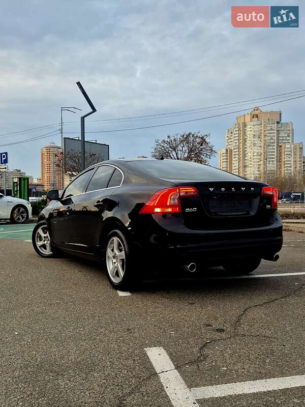 Volvo S60 2012