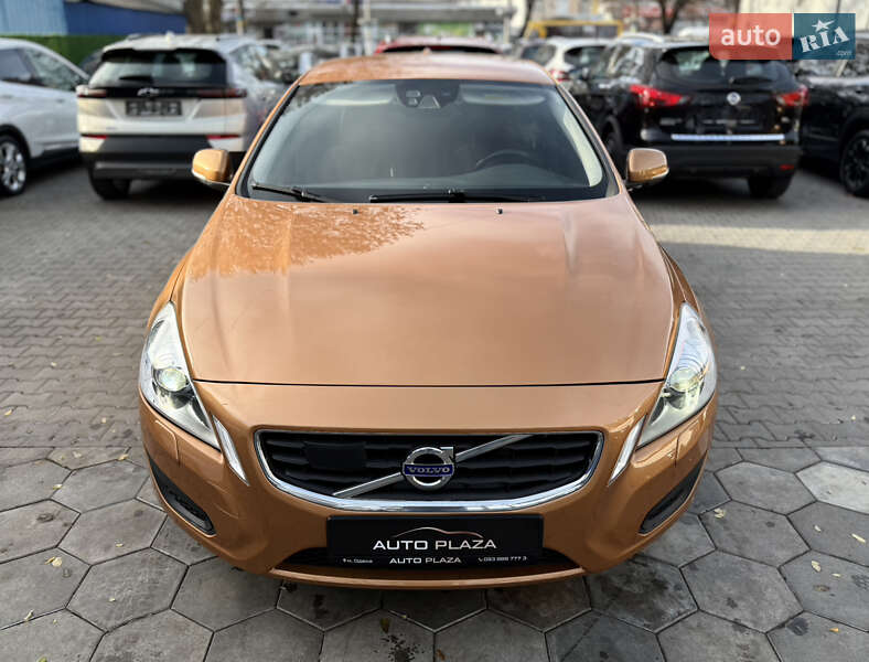 Седан Volvo S60 2010 в Одессе