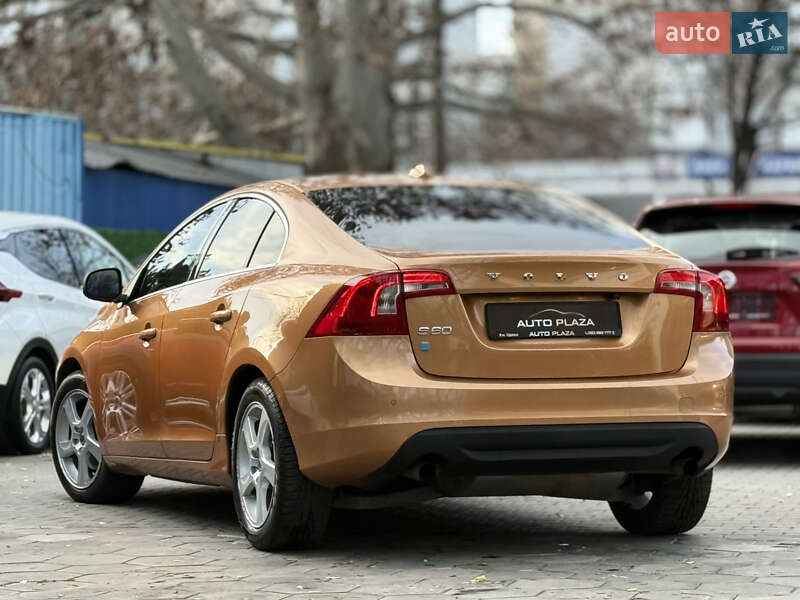 Седан Volvo S60 2010 в Одессе