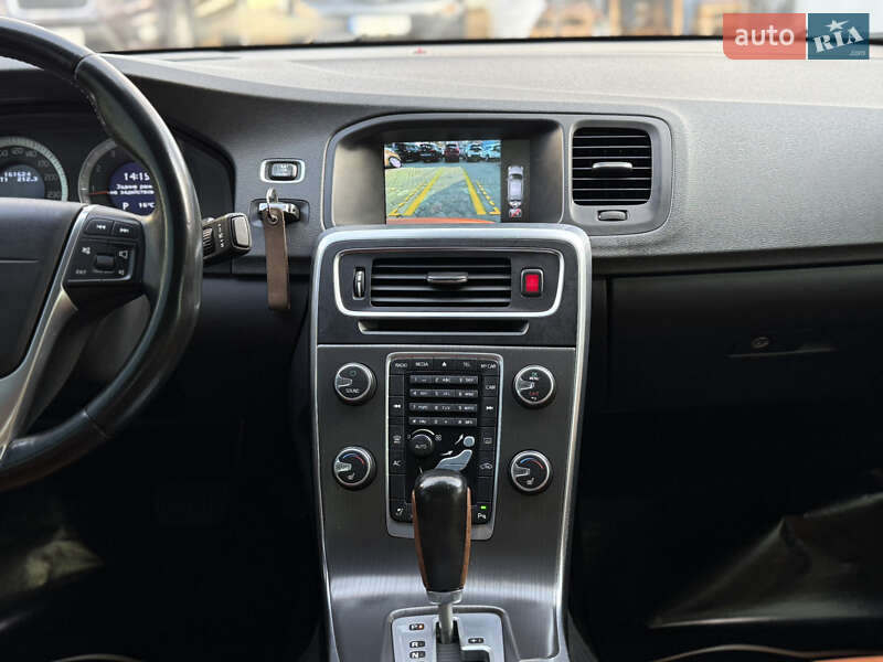 Седан Volvo S60 2010 в Одессе