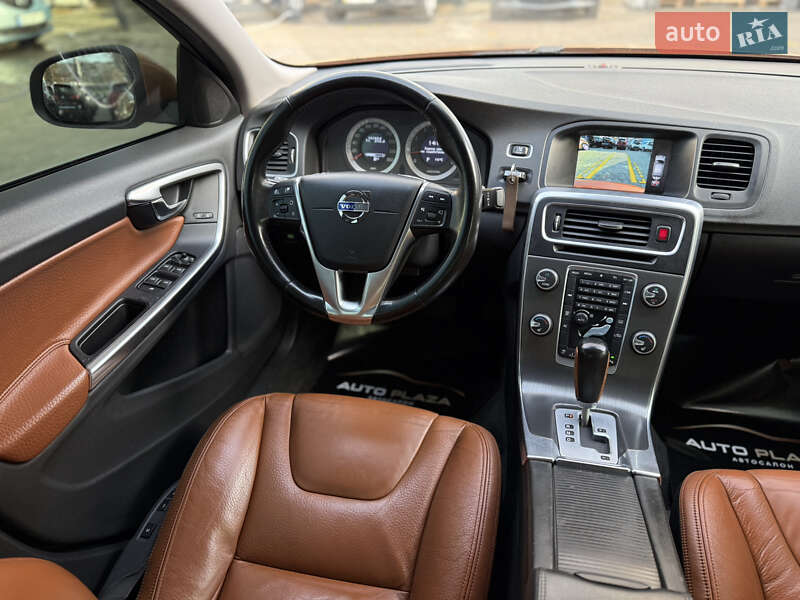 Седан Volvo S60 2010 в Одессе