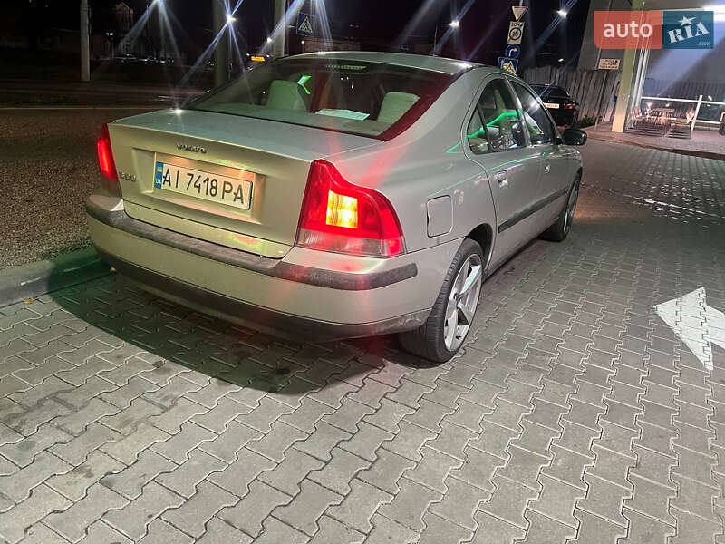 Седан Volvo S60 2004 в Білій Церкві