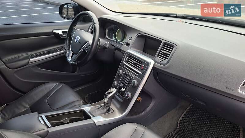 Седан Volvo S60 2014 в Ровно фото 8 Седан Volvo S60 2014 в Ровно
