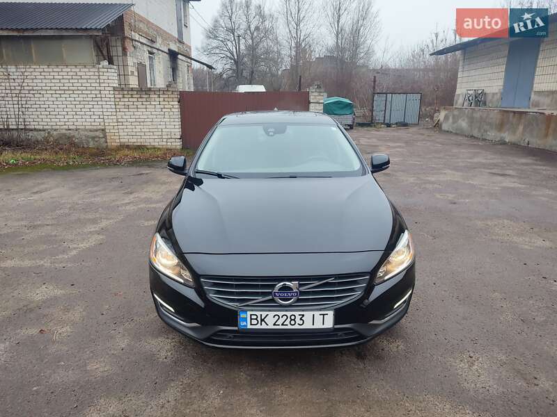 Седан Volvo S60 2013 в Костополе