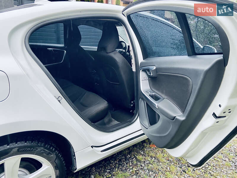 Седан Volvo S60 2011 в Вінниці