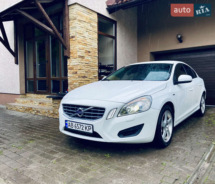 Седан Volvo S60 2011 в Вінниці