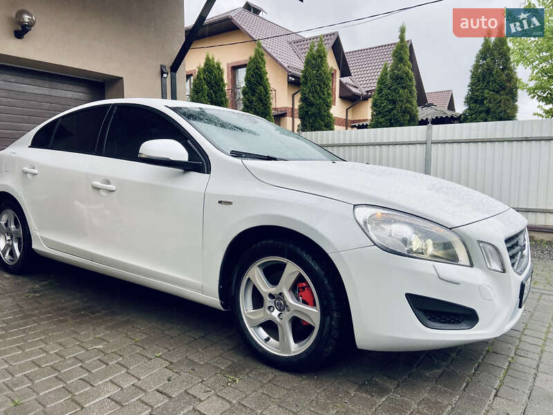 Седан Volvo S60 2011 в Вінниці