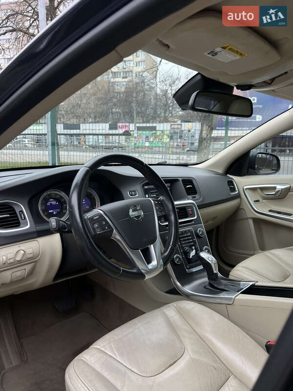 Седан Volvo S60 2012 в Києві фото 13 Седан Volvo S60 2012 в Києві