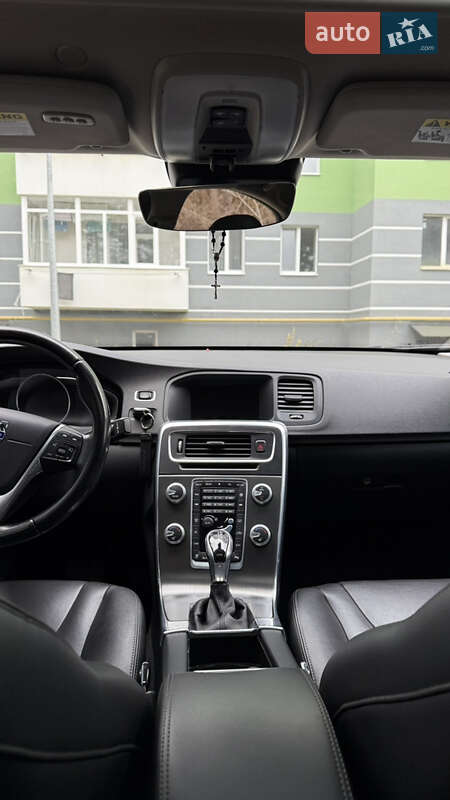 Седан Volvo S60 2015 в Новояворівську фото 10 Седан Volvo S60 2015 в Новояворівську