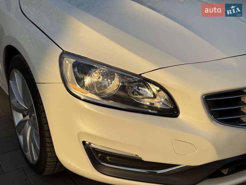 Седан Volvo S60 2016 в Киеве фото 13 Седан Volvo S60 2016 в Киеве