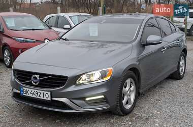 Седан Volvo S60 2017 в Ровно