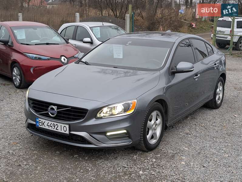 Седан Volvo S60 2017 в Ровно