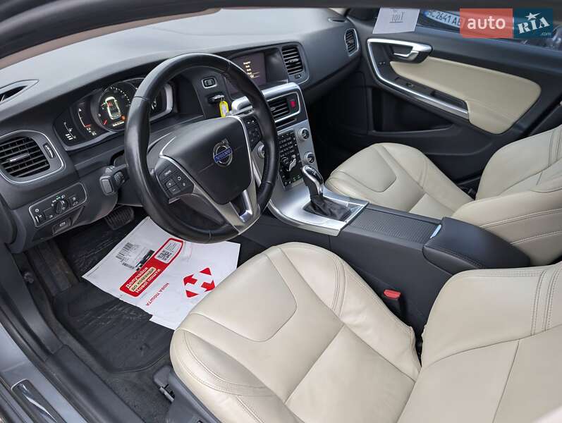 Седан Volvo S60 2017 в Ровно