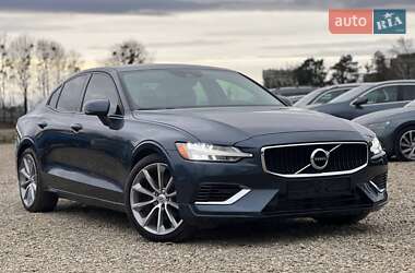 Седан Volvo S60 2019 в Стрые