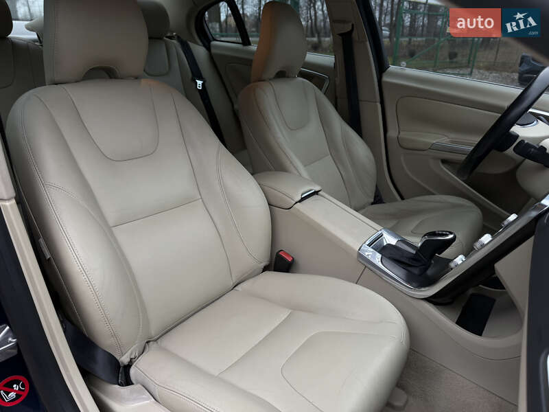 Седан Volvo S60 2014 в Ивано-Франковске фото 12 Седан Volvo S60 2014 в Ивано-Франковске