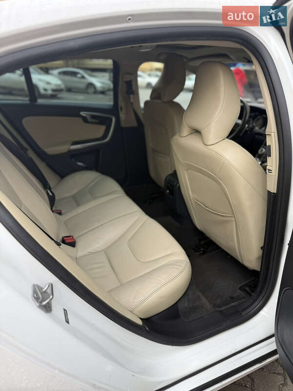 Седан Volvo S60 2016 в Софиевской Борщаговке фото 5 Седан Volvo S60 2016 в Софиевской Борщаговке