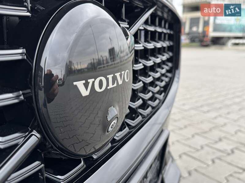 Седан Volvo S60 2024 в Киеве