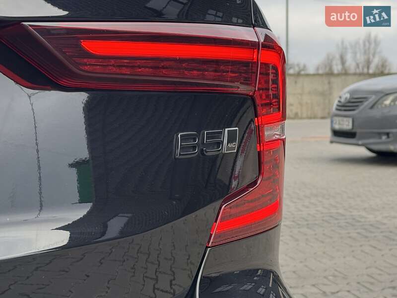 Седан Volvo S60 2024 в Киеве