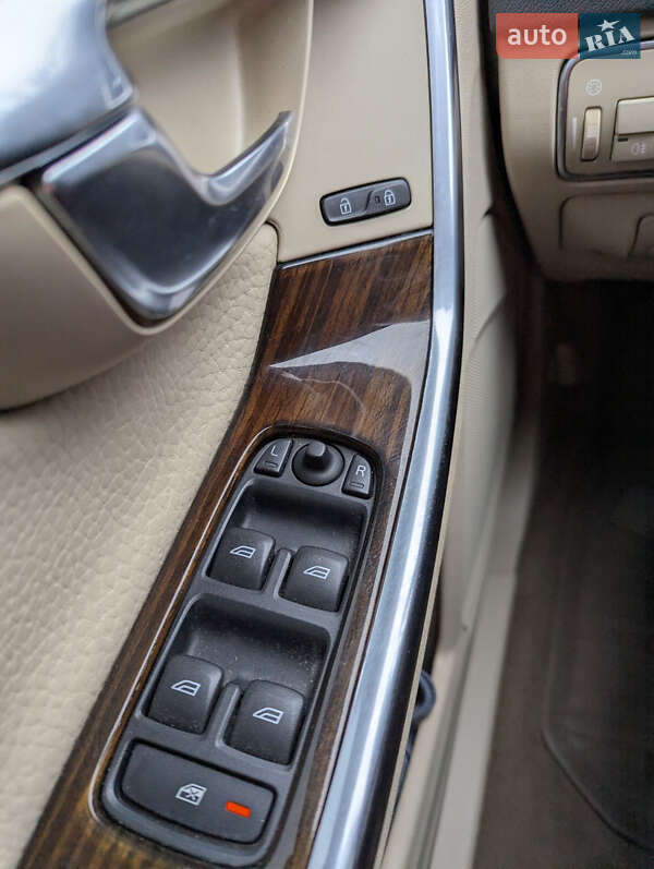 Седан Volvo S60 2013 в Запорожье