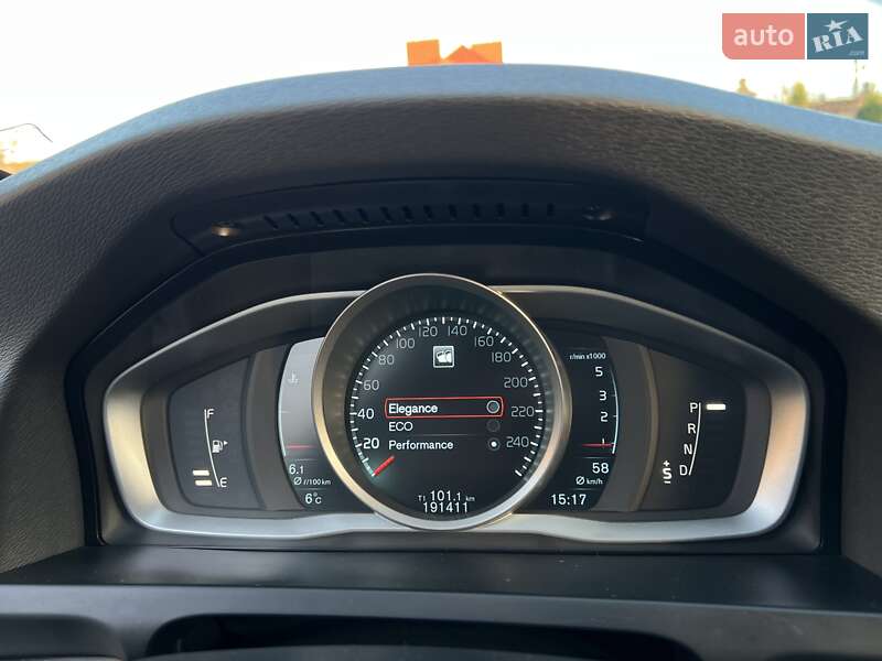 Седан Volvo S60 2015 в Луцке