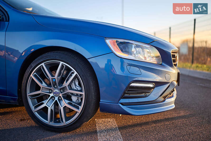 Седан Volvo S60 2017 в Ровно