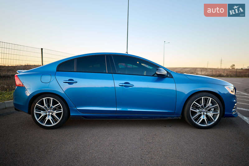 Седан Volvo S60 2017 в Ровно