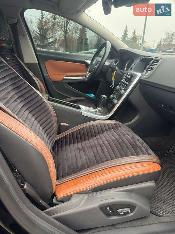 Седан Volvo S60 2011 в Житомире