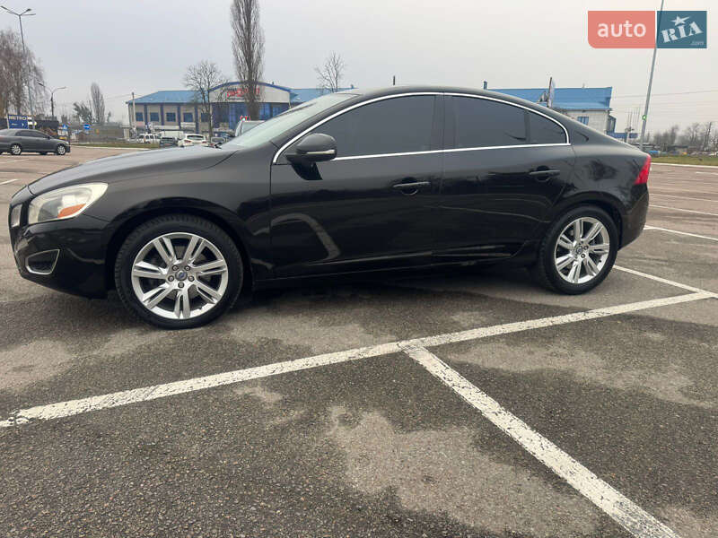 Седан Volvo S60 2011 в Житомире