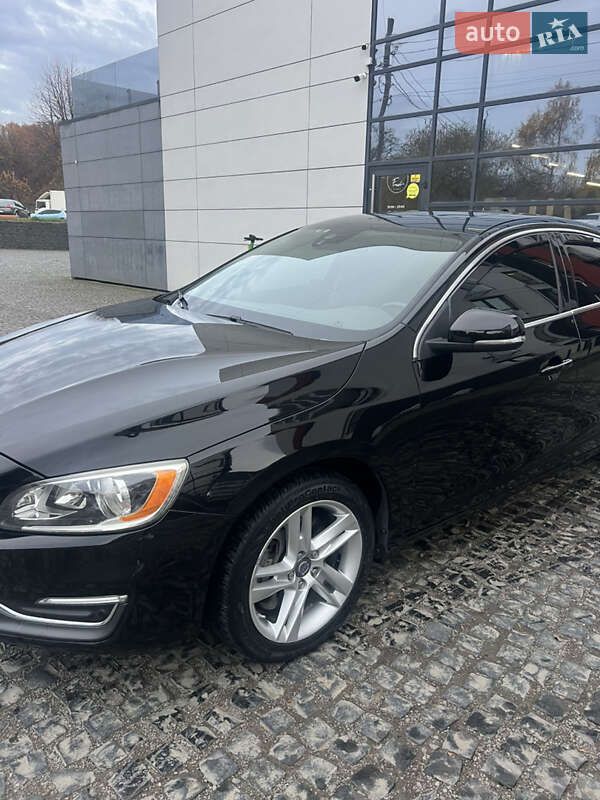 Седан Volvo S60 2014 в Львове