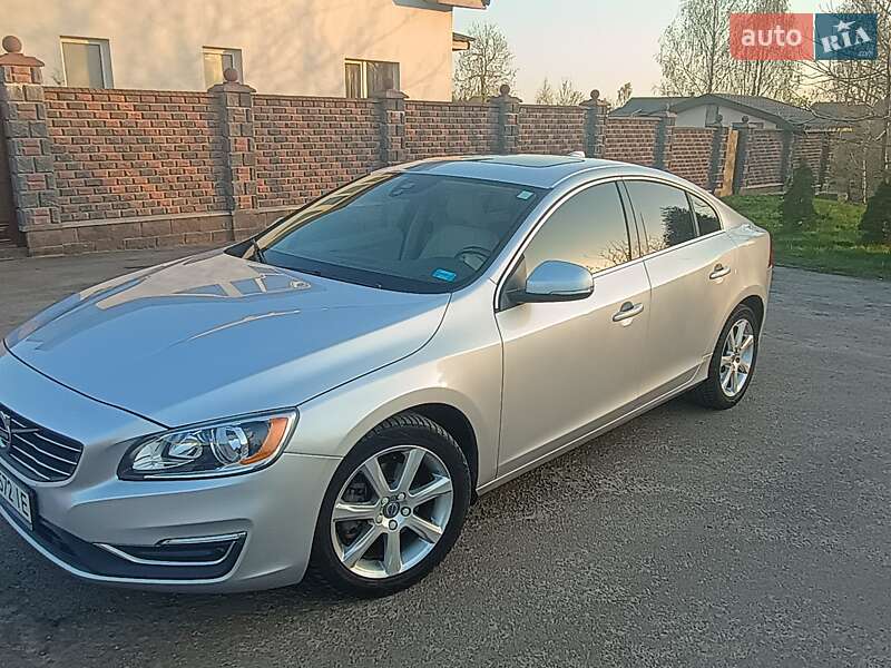 Седан Volvo S60 2015 в Костополе