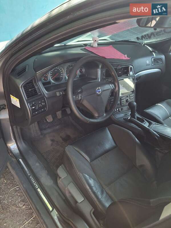 Седан Volvo S60 2003 в Дубровице