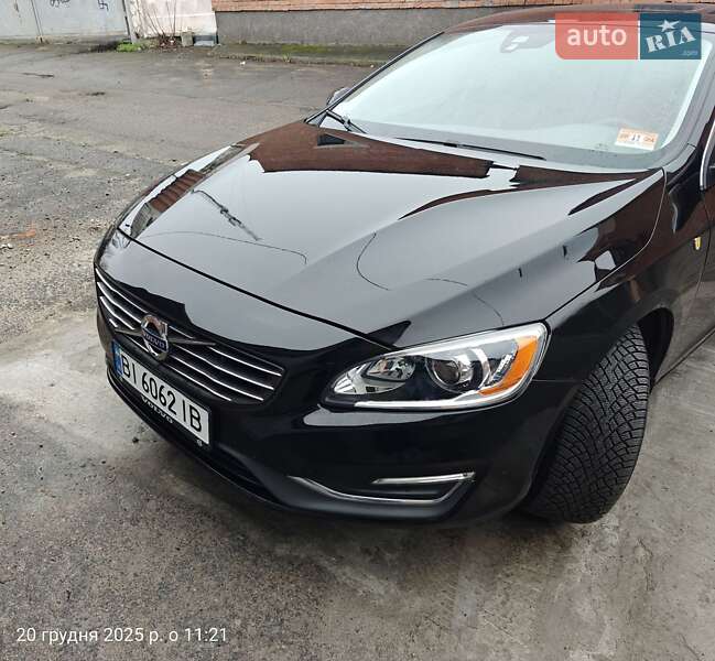 Седан Volvo S60 2013 в Полтаве