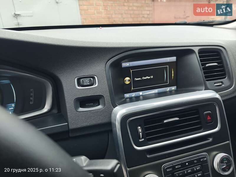 Седан Volvo S60 2013 в Полтаве