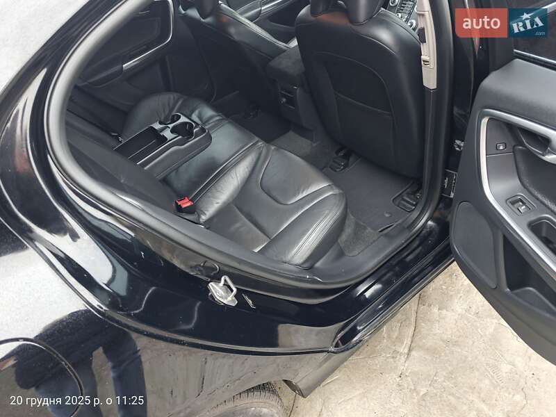 Седан Volvo S60 2013 в Полтаве