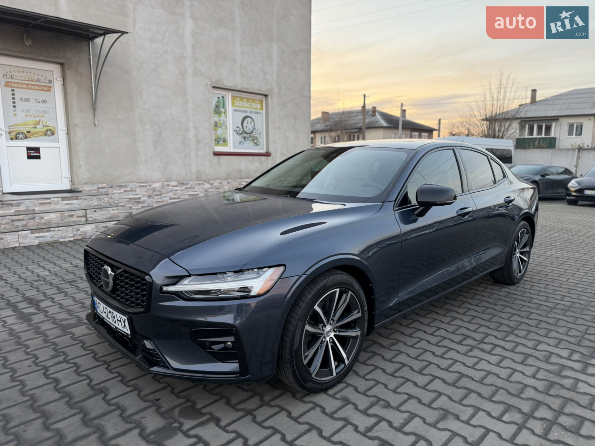2021 Volvo S60 - фото 1