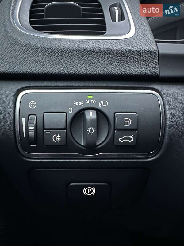 Седан Volvo S60 2015 в Белогородке