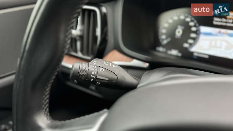 Седан Volvo S60 2021 в Киеве