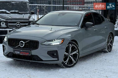 Седан Volvo S60 2023 в Києві