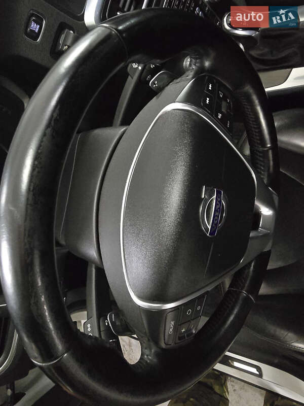 Седан Volvo S60 2015 в Житомире