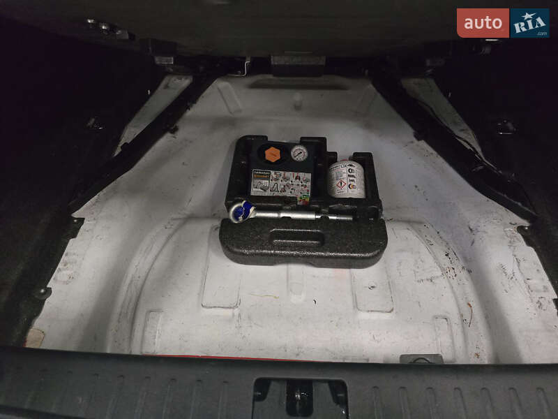 Седан Volvo S60 2015 в Житомире