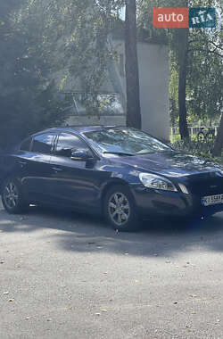 Седан Volvo S60 2011 в Баранівці