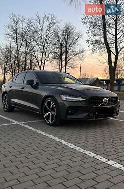 Седан Volvo S60 2024 в Коломые