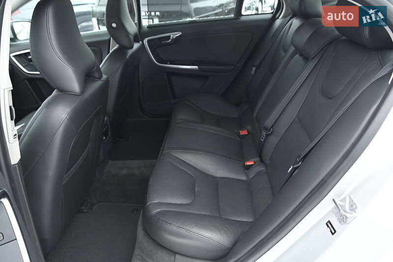 Седан Volvo S60 2018 в Бердичеве