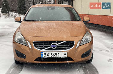 Седан Volvo S60 2012 в Хмельницком