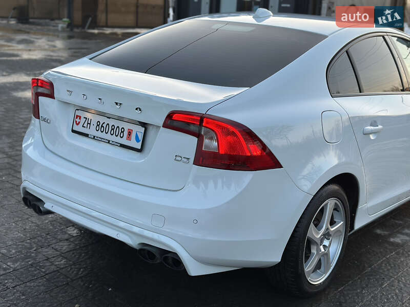 Седан Volvo S60 2010 в Радивилове