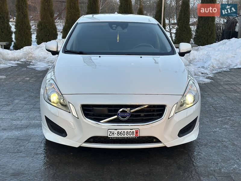 Седан Volvo S60 2010 в Радивилове