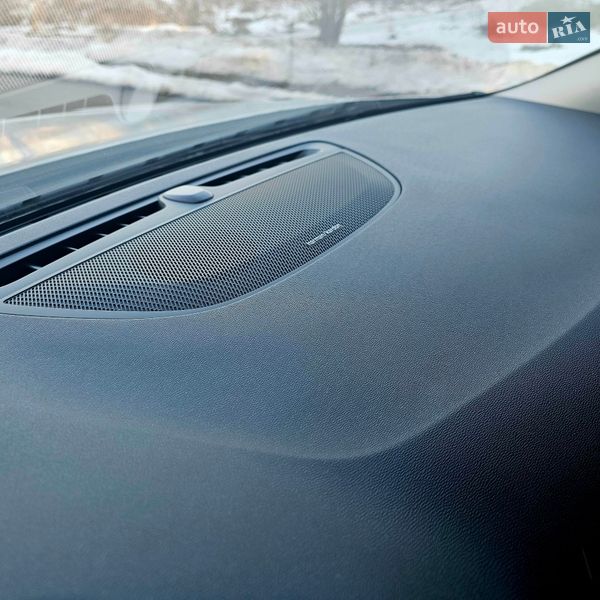 Седан Volvo S60 2020 в Киеве