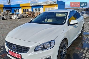 Седан Volvo S60 2017 в Житомире
