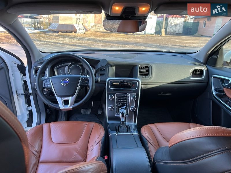Седан Volvo S60 2014 в Тернополе