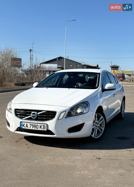 Седан Volvo S60 2013 в Киеве
